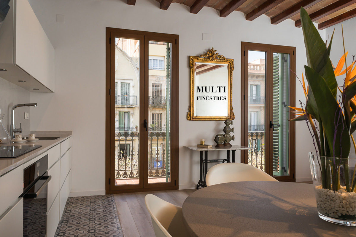 Ventanas de PVC instaladas en vivienda con buen aislamiento térmico y acústico